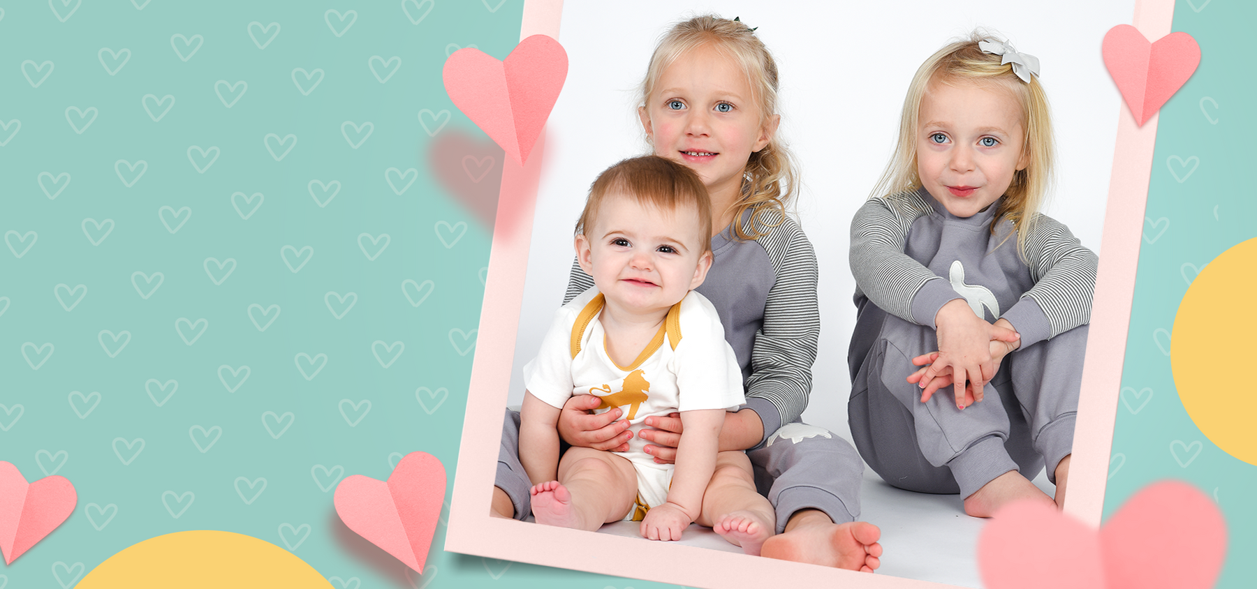 What should I look for when shopping for organic newborn baby clothes?