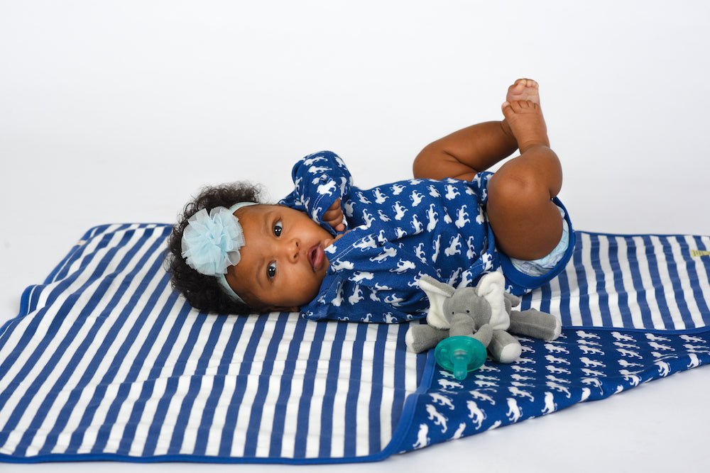 How to Choose the Right Size of Organic Baby Clothes for a Newborn